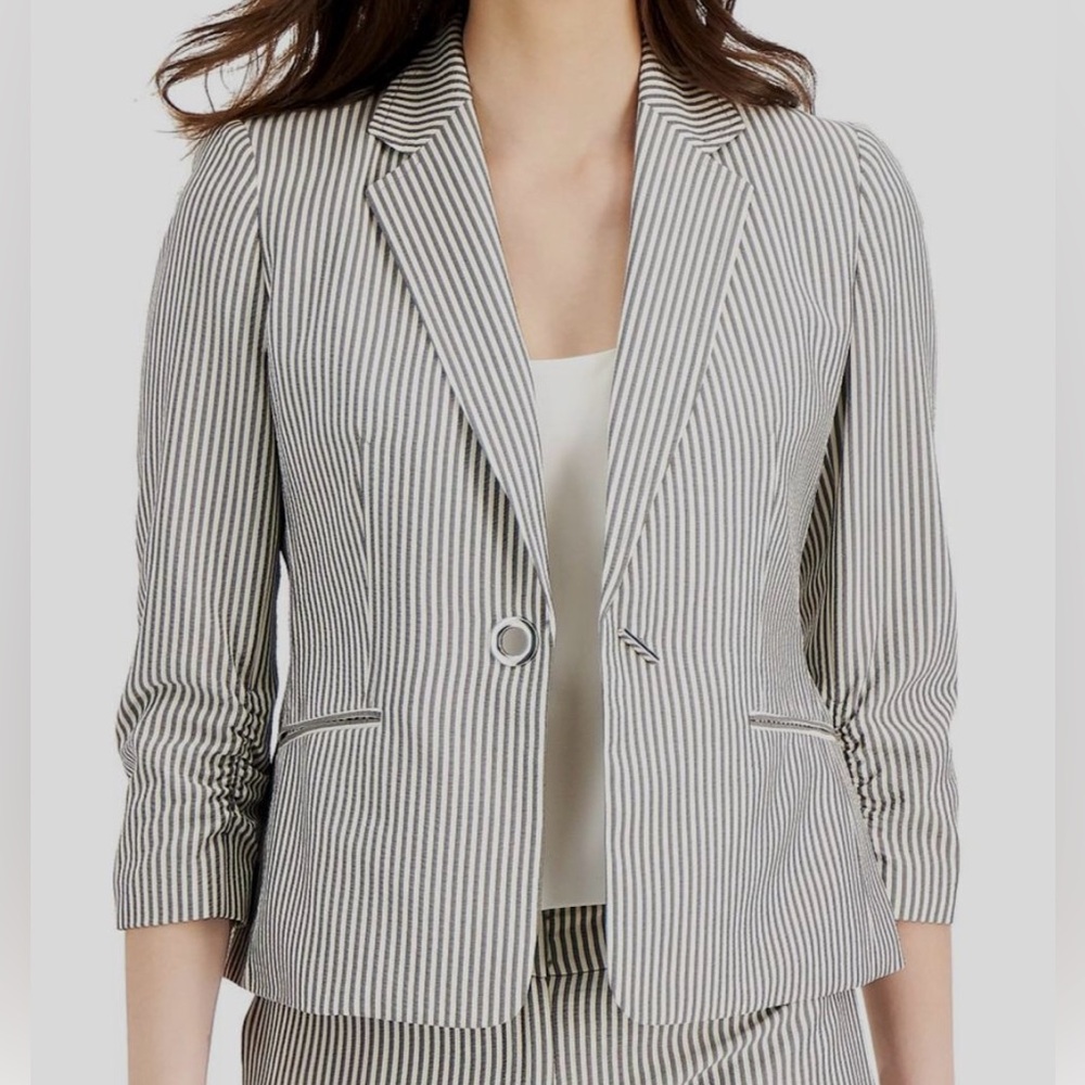 KASPER Petite Women’s Grey/ White Seersucker Ruched -Sleeve 3/4 Blazer Size 12 P